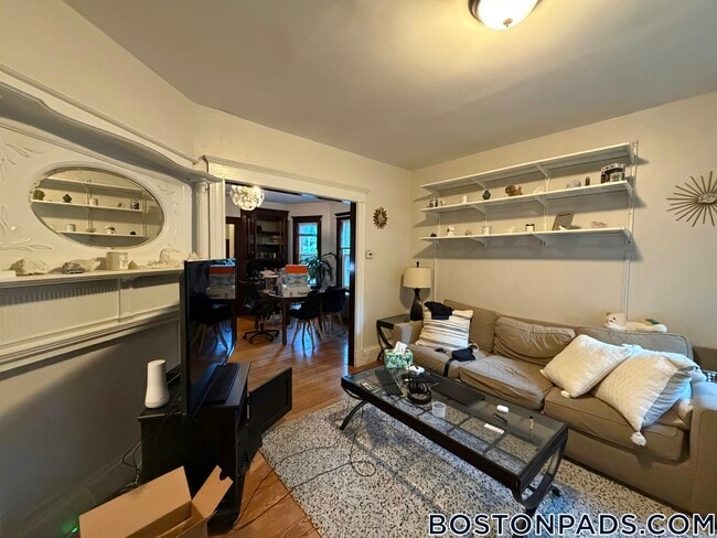 113 Fresh Pond Pkwy