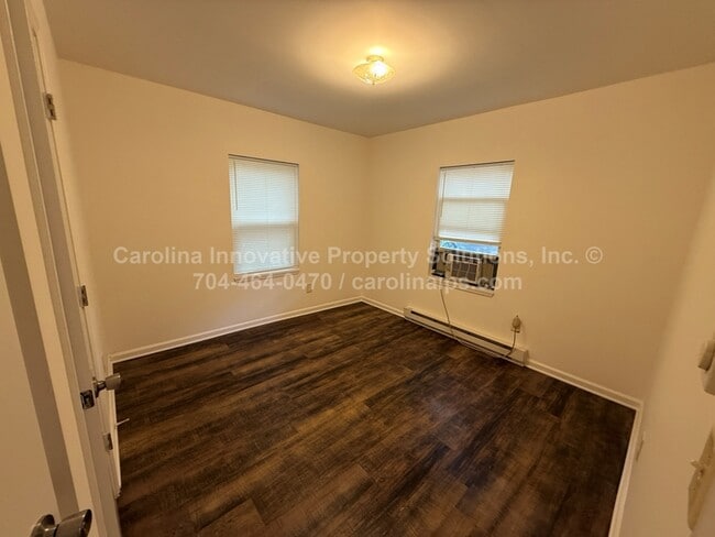 Photo - 1800 Newland Rd