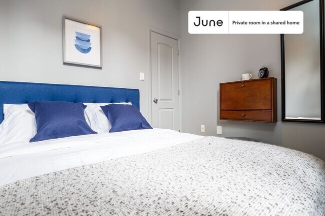 Room in Shared 5 bed/2 bath home in West Harlem