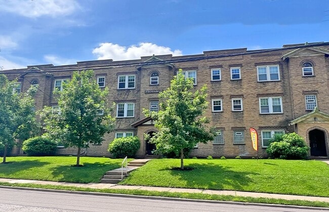 Building Photo - 415 Probasco St Unit 419-11