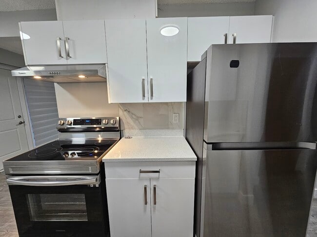 Photo - 46117 Gore Avenue6 Unit 6