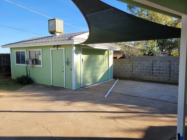 Photo - 1033 S 5th St