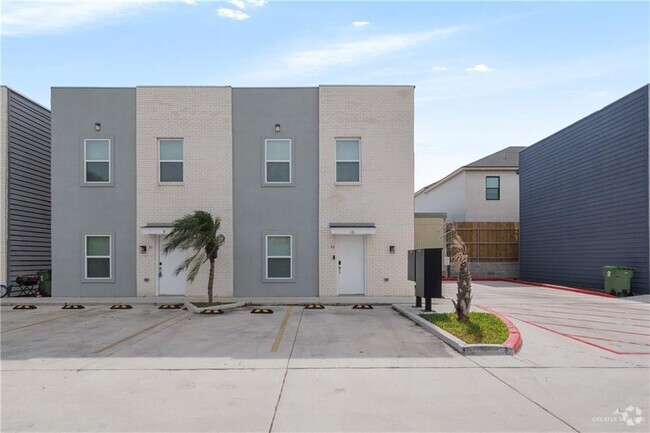 Building Photo - 2393 McAllen Rd Unit 10 Rental