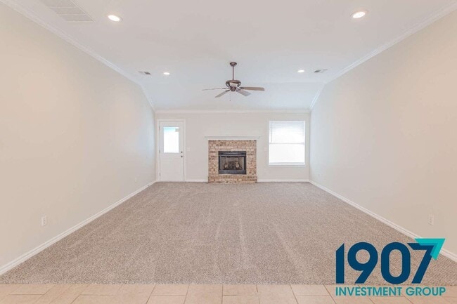 Photo - 1540 N Santa Fe Ave