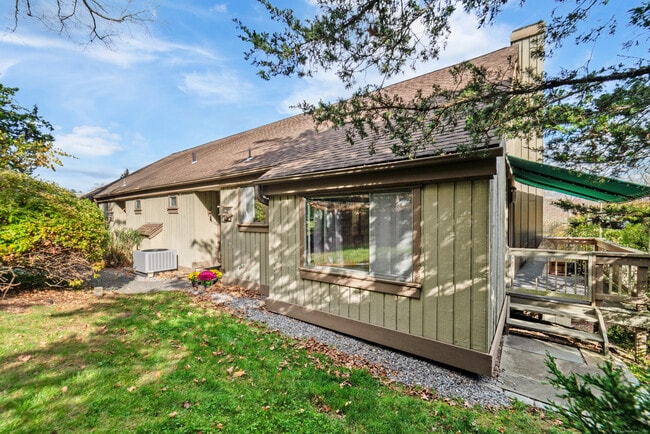 Photo - 21 Heritage Vlg Unidad B