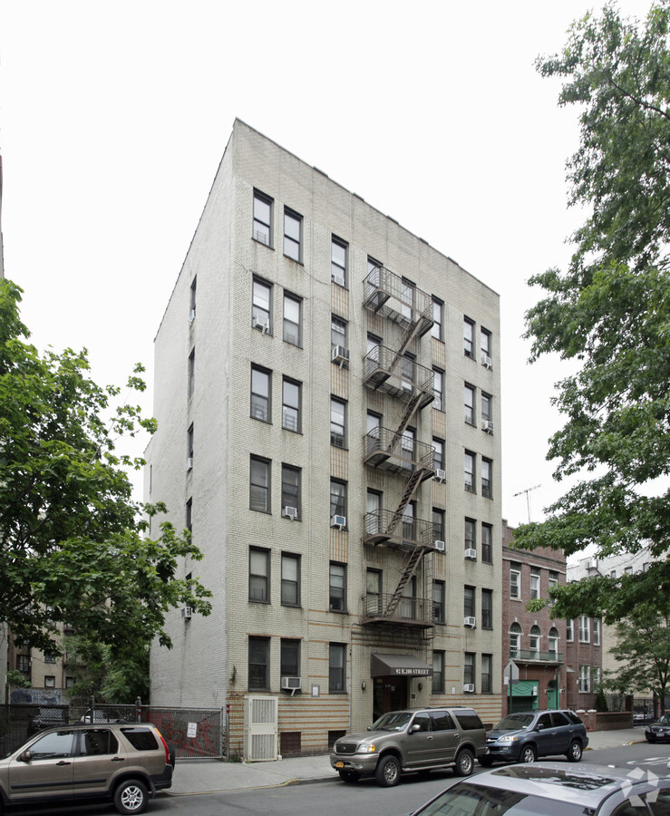 92 East 208th Street - 92 East 208th Street Apartments