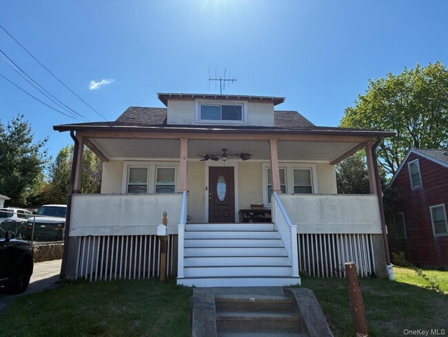 Building Photo - 14 S Stone Ave Unit 2