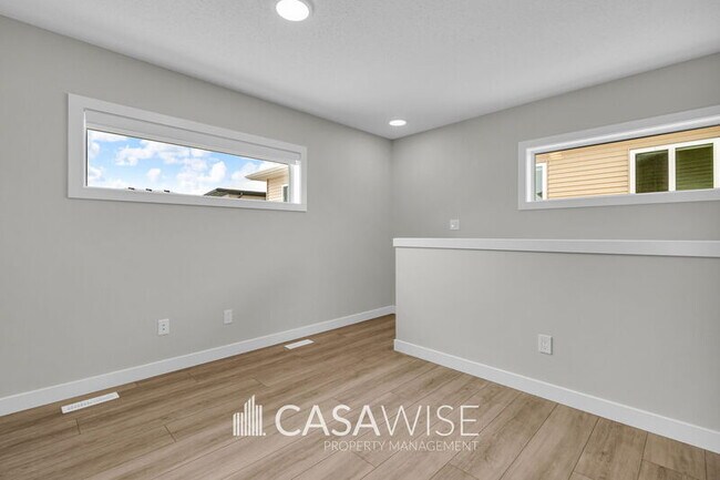 Photo - 1051 Berg Pl