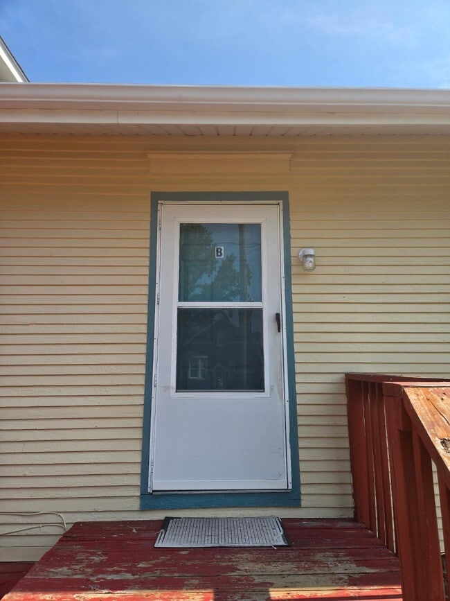 Photo - 417 Saint Louis Rd Unit B