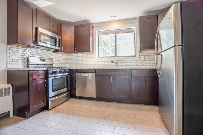 Photo - 6803 N Ridge Blvd Unit 207