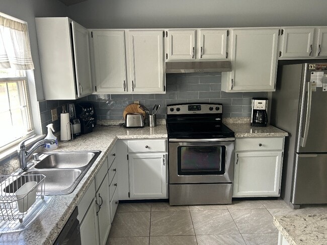 Photo - 10725 Timothy Dr