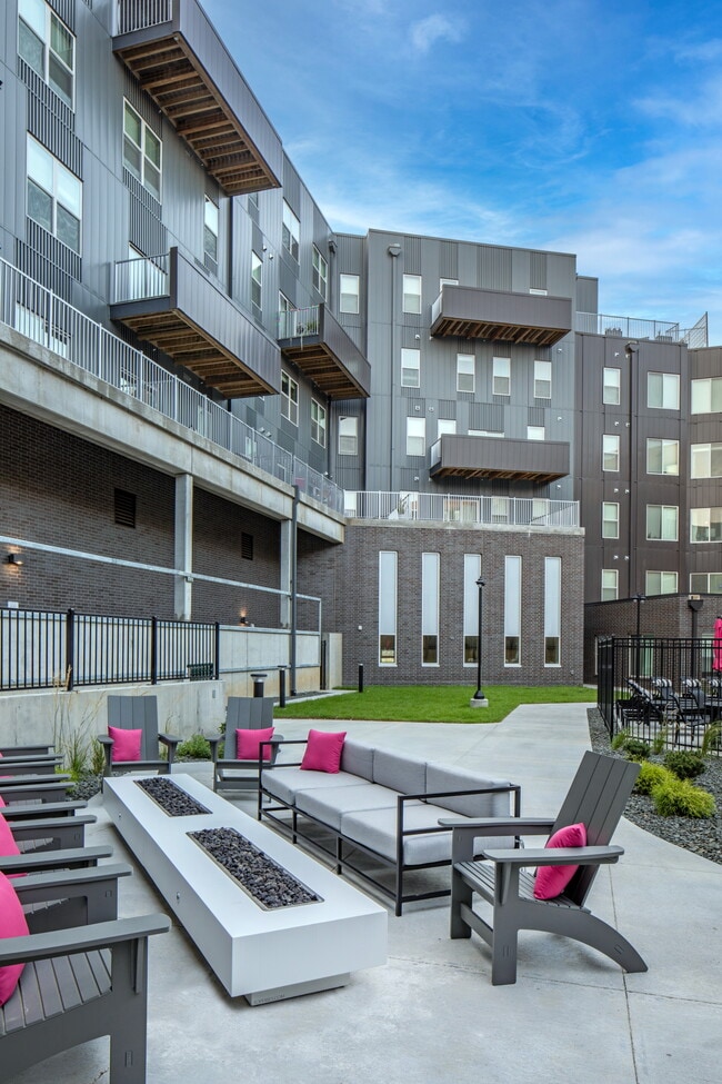 Photo - Vivere Apartments