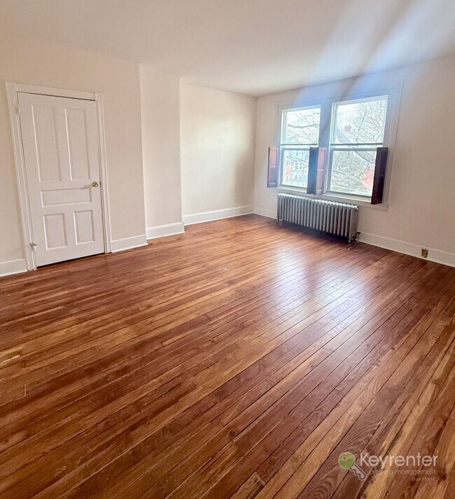 Photo - 16 N Rigby Ave Unit Apartment 3