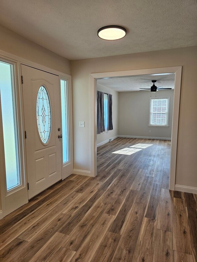 Photo - 395 W Crocus Dr