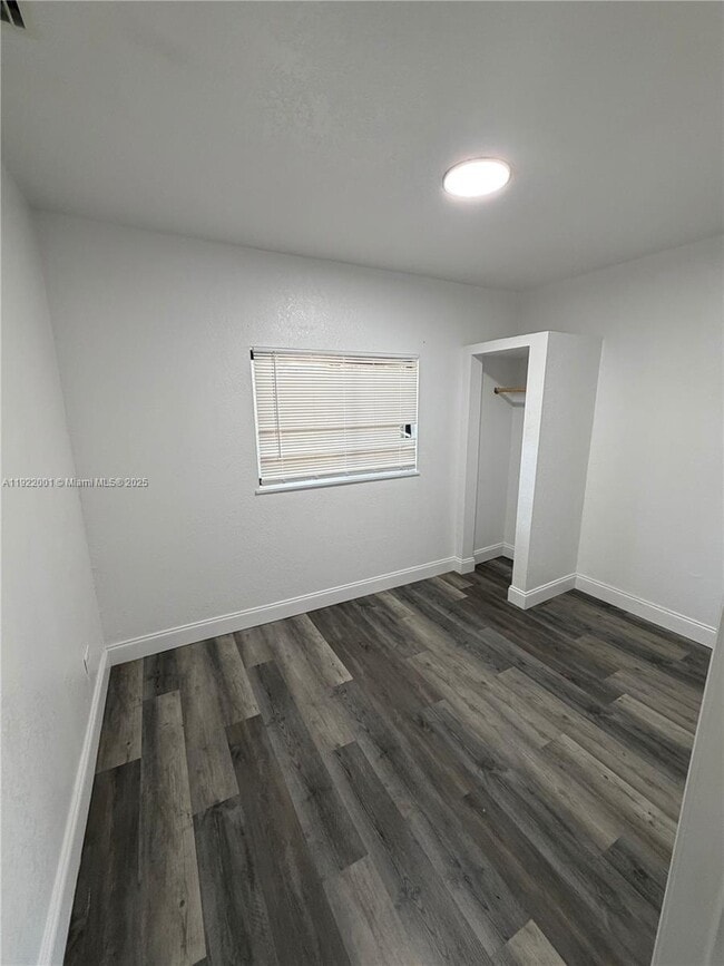 Photo - 1071 SW 11th Ct Unit 2