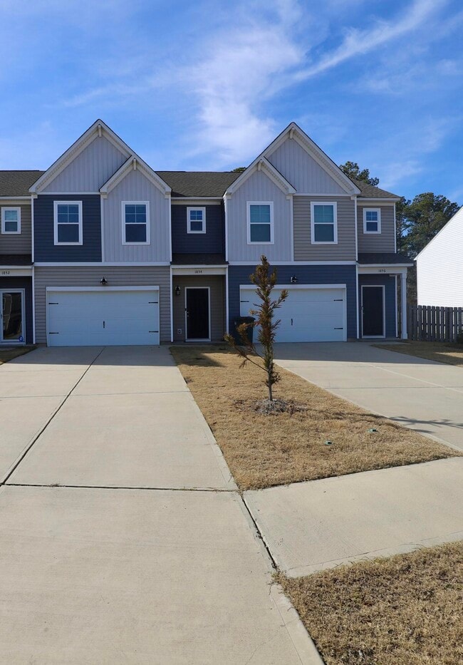 Photo - 1854 Gabriel Ln