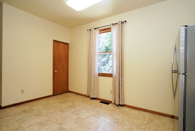 Photo - 2020 Benton Rd Unidad 2020A