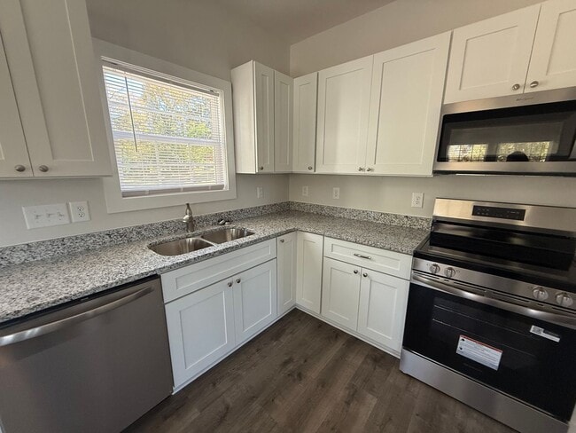 Photo - Three bedroom, 2 bath house in Graham-newl...