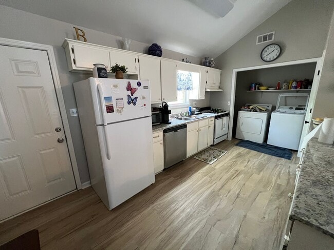 Photo - Updated 2 bed 2 bath in Shiloh Subdivision!