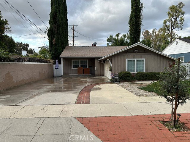 Building Photo - 21339 Velicata St
