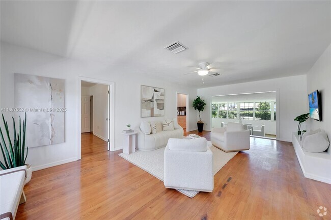 Building Photo - 13521 S Biscayne River Dr Rental