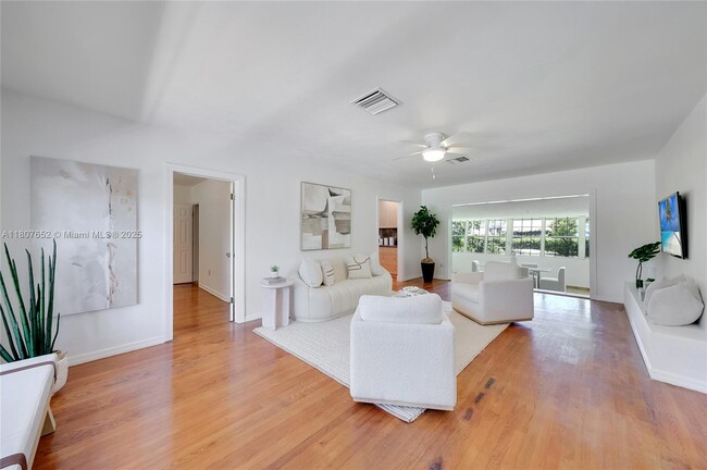 Photo - 13521 S Biscayne River Dr Condo