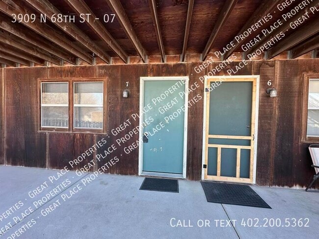 Photo - 3909 N 68th St Unidad 07