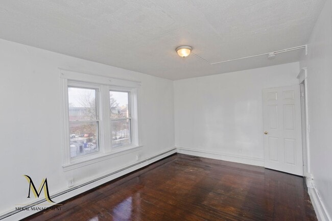 Photo - 528-532 Union Street Unit 528-1L