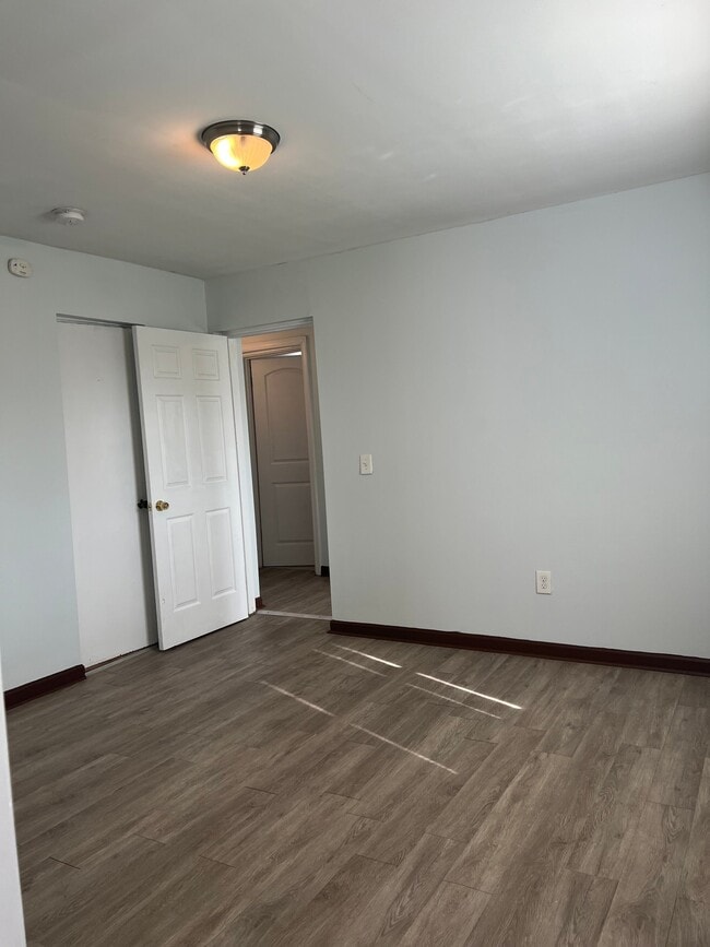 Photo - 305 W Oak St Unit D