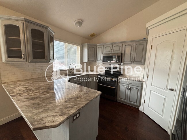 Photo - 2415 Northstar Dr