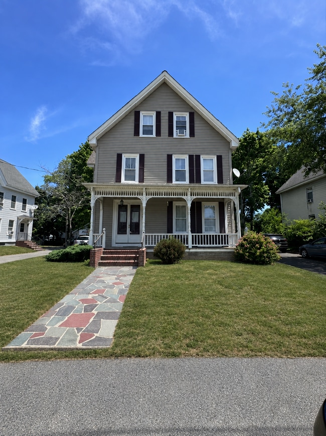 Front - 53 Everett St Unit 1