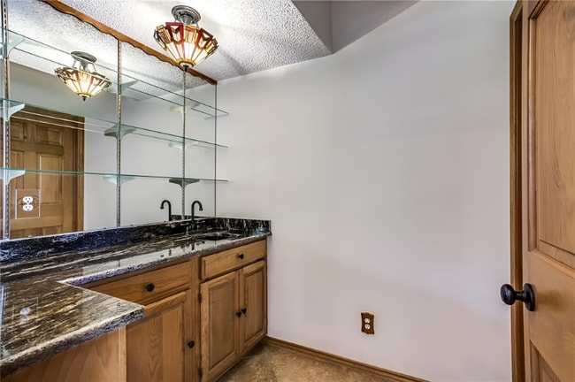 Photo - 1405 Ridgemoor Ln