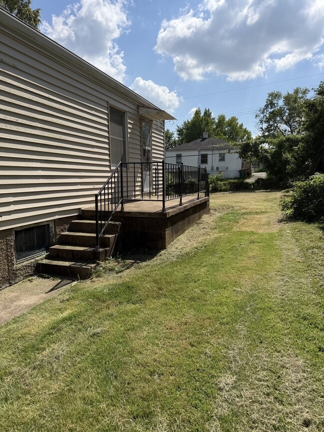 Photo - 2072 Coleridge Dr