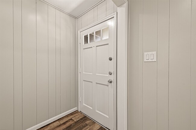 Photo - 1203 Bernard Ave