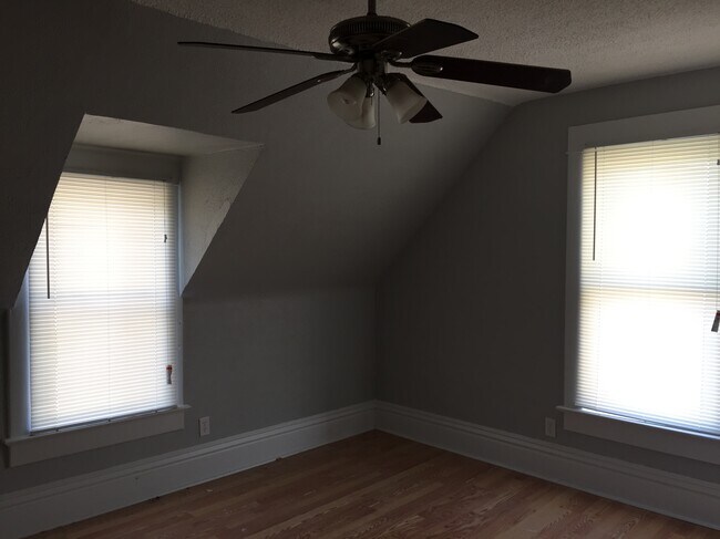 611 W Madison St Unit 1