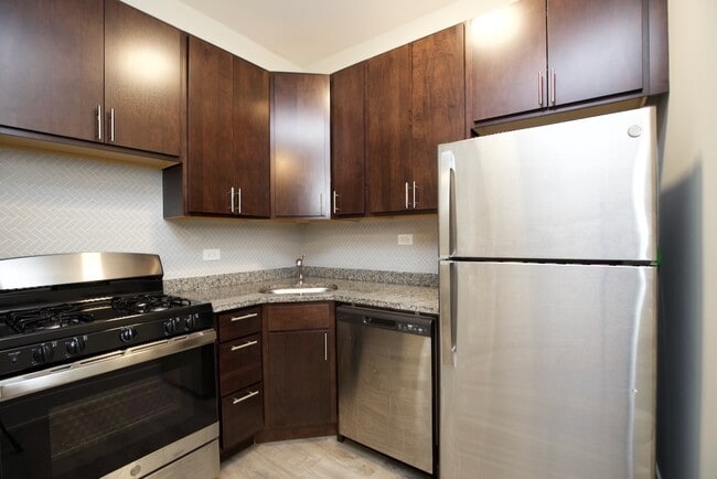 Photo - 4828 N Damen Ave Unit J06W