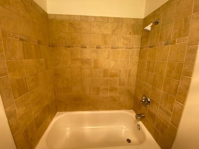 Building Photo - 6030 W Calumet Rd Rental
