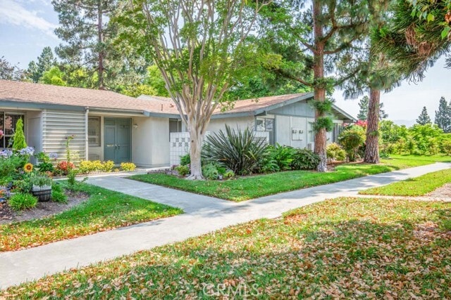 384 Avenida Castilla