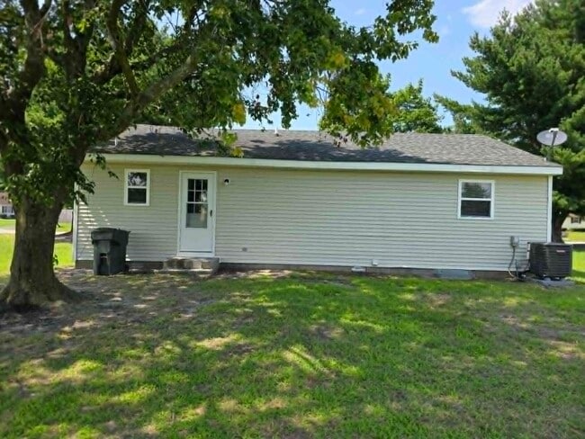 Photo - 1104 Hillcrest Ave
