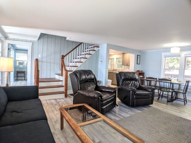Photo - 65 Dockham Shore Rd