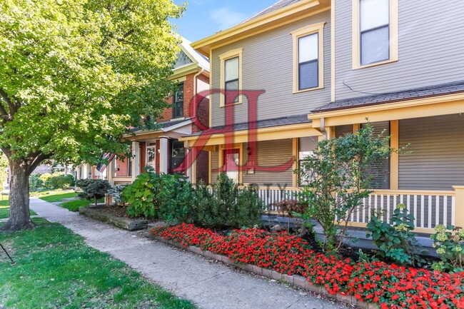 Photo - 181 E 1st Ave