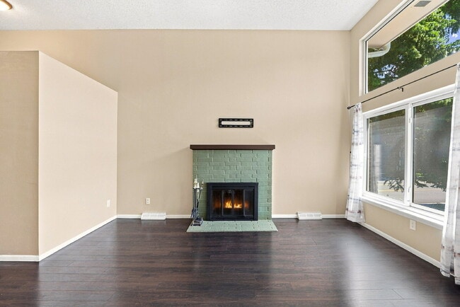 Photo - $2,795.95 - 3 Bed, 2 Bath Townhome with 2 Car Garage and Central AC!