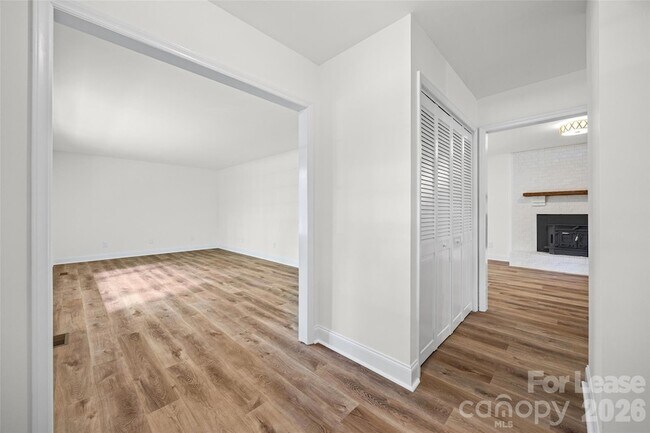 Photo - 17700 McKee Rd