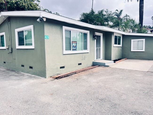 Building Photo - Escondido Historic Neighborhood 2 Bedroom ... Unit 428 (HOUSE)
