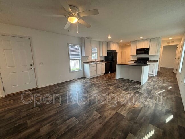 Photo - 700 S 12th St