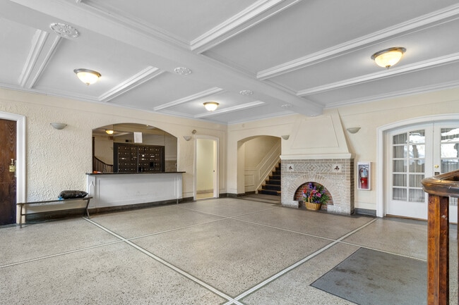 Photo - 1127 W Farwell Ave