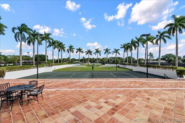 Building Photo - 11863 Wimbledon Cir Unit 542