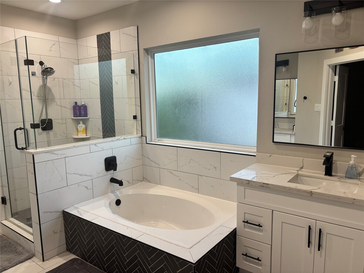 Photo - 6831 Paris St