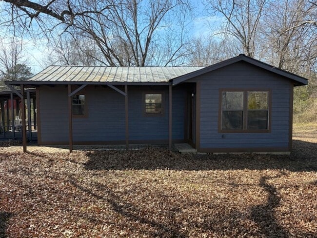 Photo - Renovated 1 Bedroom 1 Bath Home on 1 Acre!