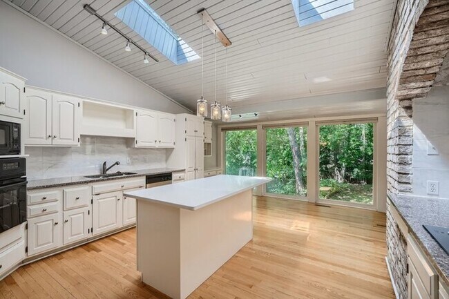 Photo - 7708 Gleason Road, Edina, MN, 55439